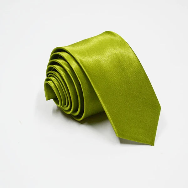 Slim Solid-Color Necktie | The Daily Drop