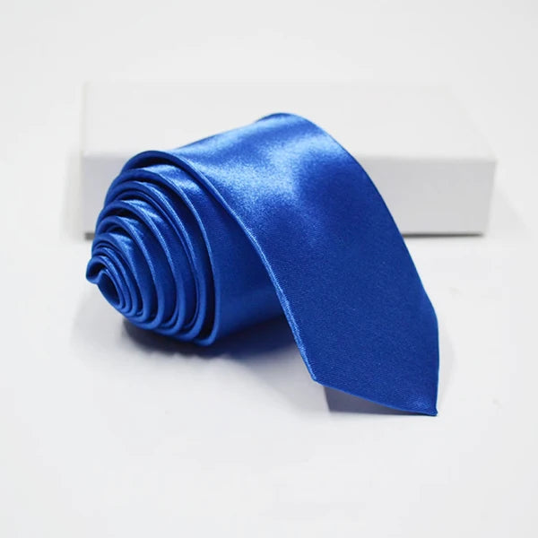 Slim Solid-Color Necktie | The Daily Drop