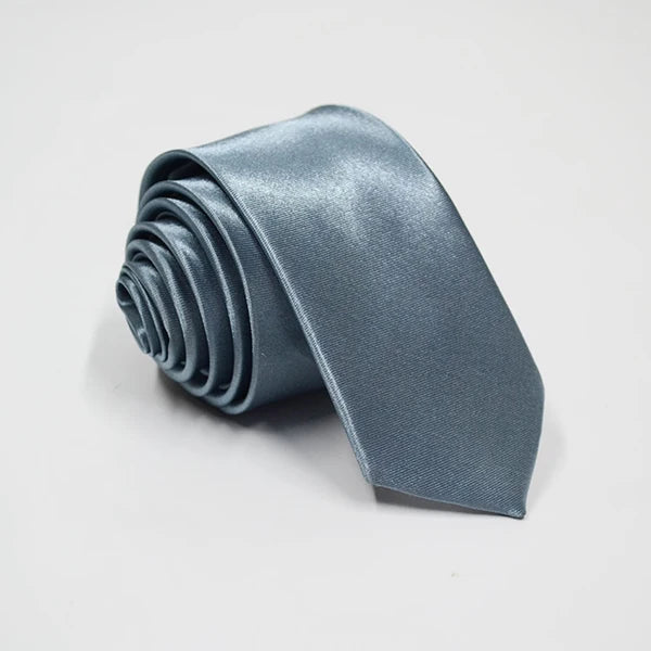 Slim Solid-Color Necktie | The Daily Drop