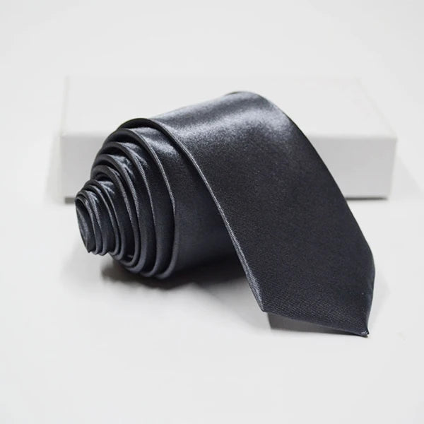 Slim Solid-Color Necktie | The Daily Drop