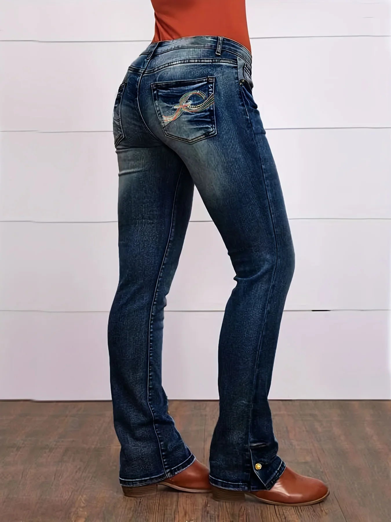 Distressed Embroidery Straight-Leg Jeans