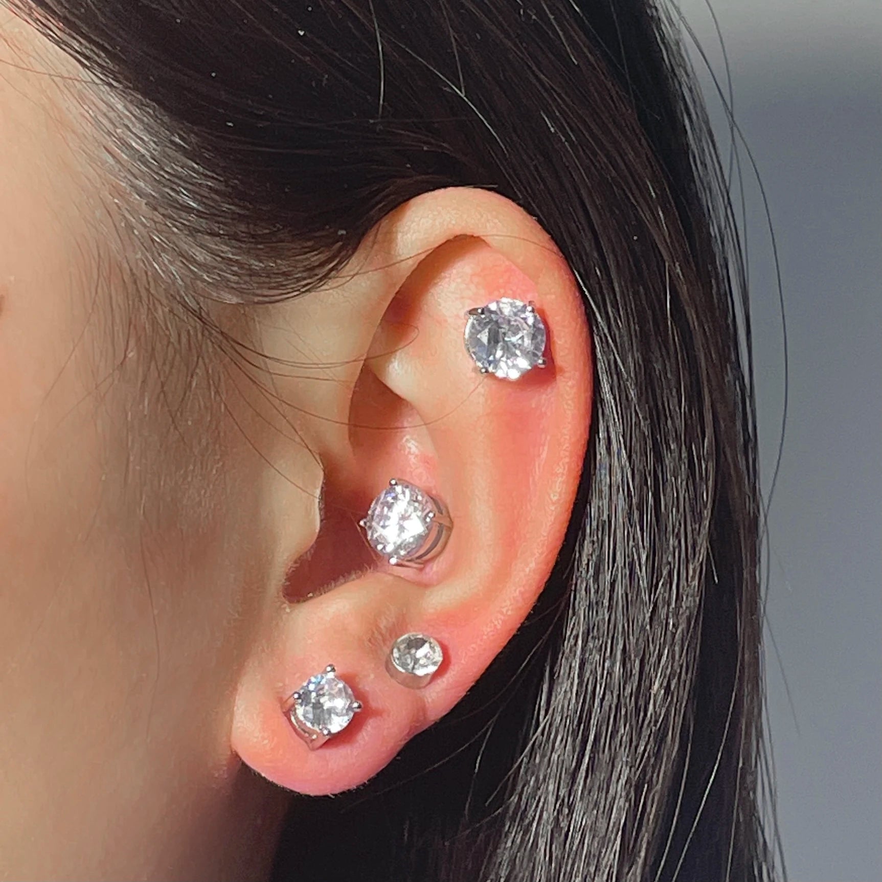 Magnetic Crystal Rhinestone Clip-On Stud Earrings – No Piercing, Unisex